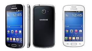 Guide utilisation SAMSUNG GALAXY TREND LITE GT-S7390  de la marque SAMSUNG