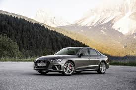  A4  AUDI