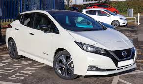  LEAF  NISSAN