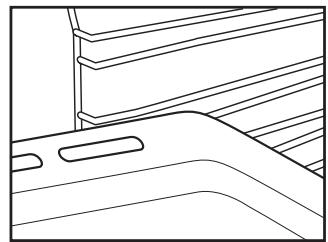 WHIRLPOOL AKZ791IX - INTRODUCTION DES GRILLES ET AUTRES ACCESSOIRES DANS LE FOUR - 2