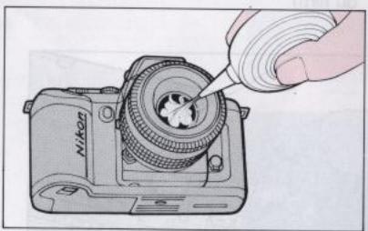 NIKON F-401S - CONSEILS D'ENTRETIEN - 5