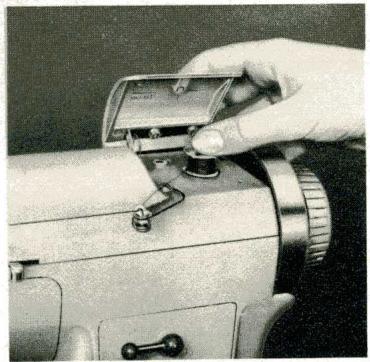 BORLETTI 1101 AUTOMATIQUE - Préparation des fils sur la machine - 3