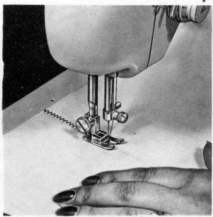 BORLETTI 1101 AUTOMATIQUE - Point zig-zag simple - 2