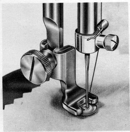 BORLETTI 1101 AUTOMATIQUE - Couture de boutons - 2