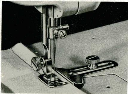 BORLETTI 1101 AUTOMATIQUE - 4/B Travaux de coutures droite exigeant le transporteur - 2