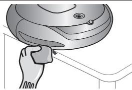 SAMSUNG NAVIBOT SR8895 - DE DRAIENDE ZIJBORSTEL VOOR REINIGING VAN RANDEN REINIGEN - 4