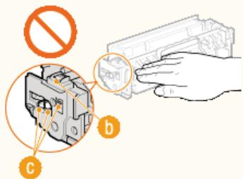 CANON I-SENSYS MF628CW - Manipulation de la cartouche de toner - 2