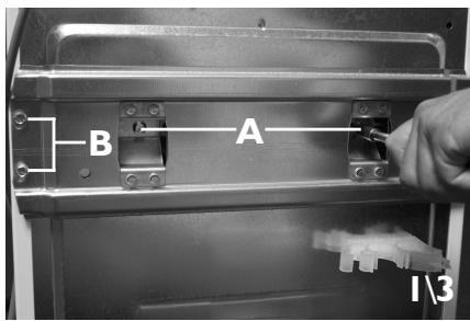 WHIRLPOOL AWE 6215 - Retirez le bridage de transport - 1