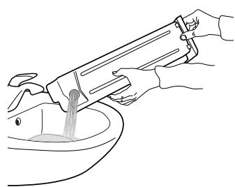 WHIRLPOOL HSCX 90422 - Vidange du réservoir d'eau - 2