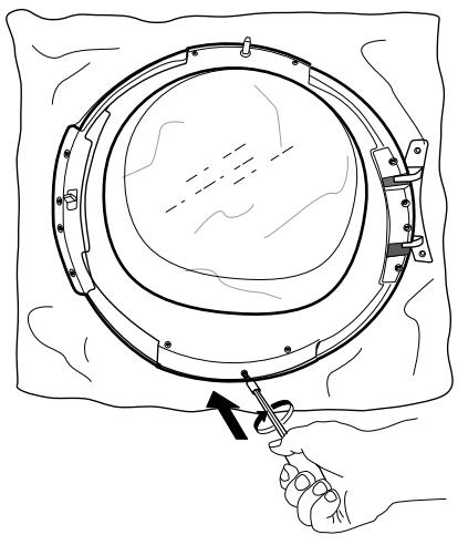 WHIRLPOOL HSCX 90422 - Inversion de la butée de porte - 17