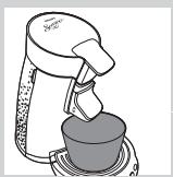 PHILIPS SENSEO HD7825/71 - Die Kaffeepadmaschine durchspullen - 2