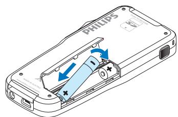 PHILIPS LFH-9172 - Mettre les piles en place - 3