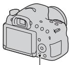 SONY ALPHA 58 - Stisknéte tlačítko. - 1