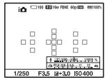 SONY SLT-A57 - Commutazione della visualizzazione di informazioni sulla registrazione (DISP) - 2
