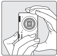 NIKON COOLPIX S6400 - Tenez fermement l'appareil. - 2