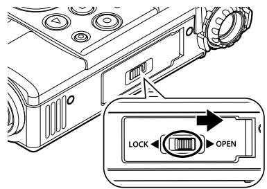 OLYMPUS LS-14 - Insertion de la batterie - 1