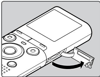 OLYMPUS VN-713PC - Insertion d'une carte microSD - 1
