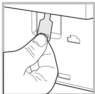 INDESIT ITWE71252WFR - Opening the porthole door manually - 4
