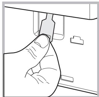 INDESIT BWE 91283X W FR - Opening the porthole door manually - 4