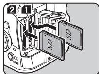 PENTAX K3 - Insertion d'une carte mémoire - 2