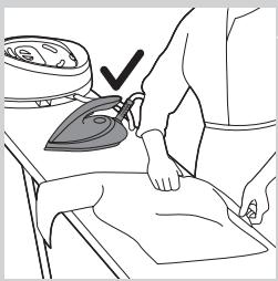 PHILIPS GC7641/30 PERFECTCARE PURE - Ripositionamento del ferro durante la stiratura - 1