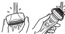 PANASONIC ES-RW30-S503 - Cleaning the shaver - 3