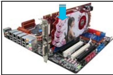 ASUS P8Z77-M - Installer deux cartes graphiques CrossFireX™ - 2