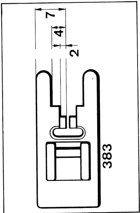 HUSQVARNA 3600 - Changing the snap-on presser foot - 1