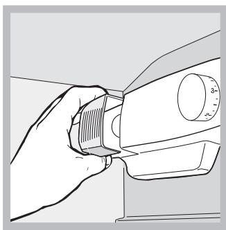 INDESIT CAA55 - Replacing the light bulb - 1