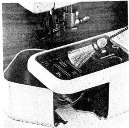PFAFF 1222 - Your Pfaff needs very little attention - 4