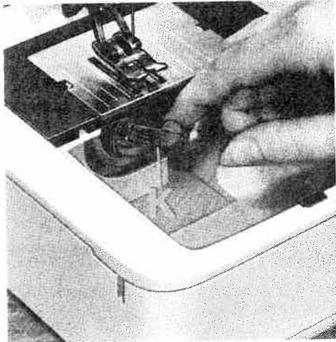 PFAFF 1222 - Before you start winding the bobbin - 4
