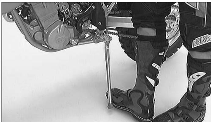 KTM 525 EXC - Arrêt et béquillage - 1