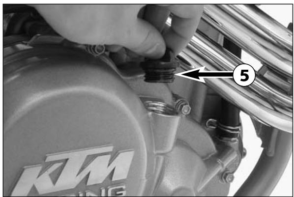 KTM 525 EXC - Changemnet des filtres à HUILE - 3
