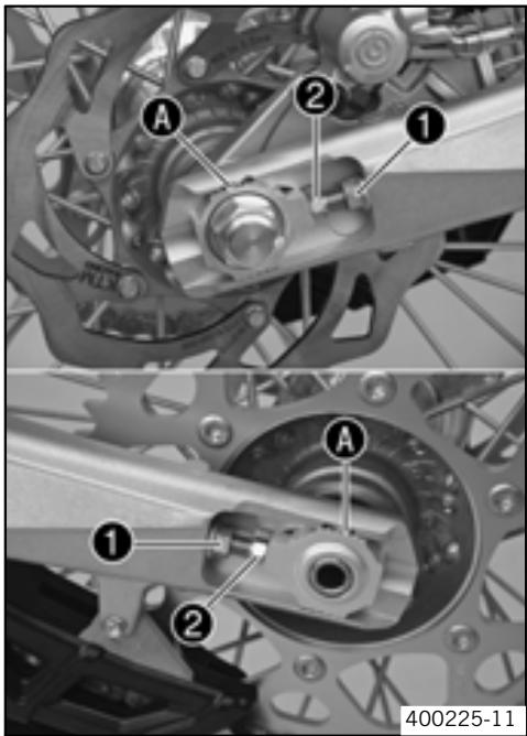 KTM 530 EXC-R EU - Régler la tension de chaîne - lors du montage de la roue arrière - 1