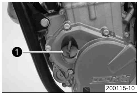 KTM 530 XC-W SIX DAYS USA - Faire l'appoint d'huile moteur - 2