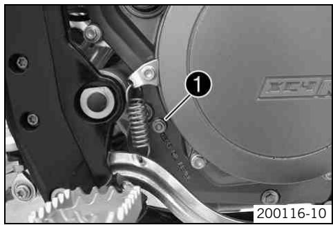 KTM 530 XC-W USA - Faire l'appoint d'huile de boîte. - 1