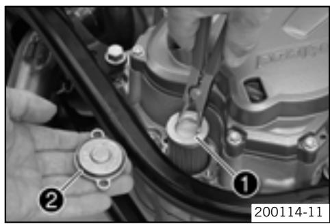 KTM 530 XCR-W ZA - Pose du filtré à huile - 1