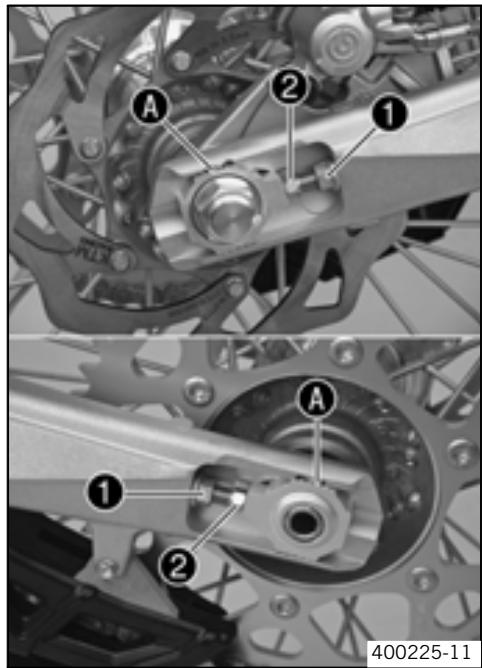 KTM 530 XCR-W ZA - Régler la tension de chaîne - lors du montage de la roue arrêté - 1