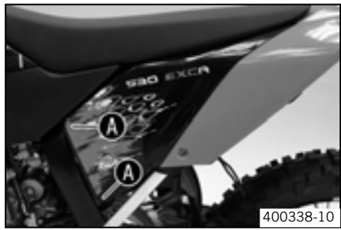 KTM 530 XCR-W ZA - Déposer le couvercle de boîtier de filtré à air - 1