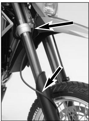 KTM 640 LC4 - Vérification des plaquettes de frein à l'arrête - 5