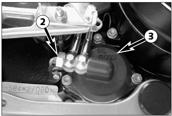 KTM 640 LC4 - Vidange et purge du Remplacement du filtre fin,circuit d'huile* - 4