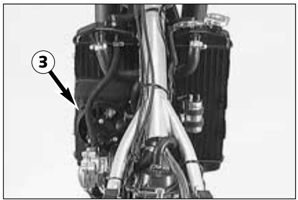 KTM 640 LC4-E - Remplacement de l'ampoule du feu de position - 3