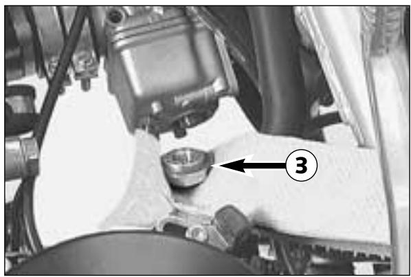 KTM 640 LC4-E - Réglage du câble de gaz (640 LC4)* - 3