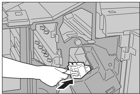 XEROX 4590 - Remplacement de la cartouche d'agrafes - 11