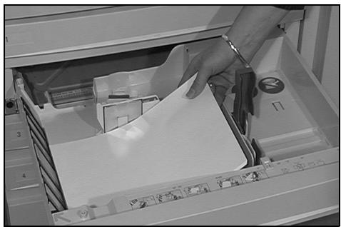 XEROX COPYCENTRE 245 - Mise en place du papier - 2