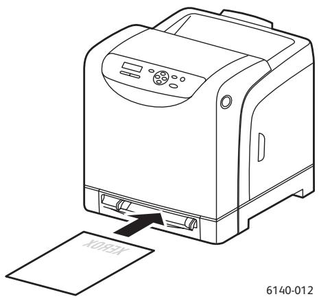 XEROX PHASER 6140 - Chargement du papier dans la fente d'alimentation manuelle - 3