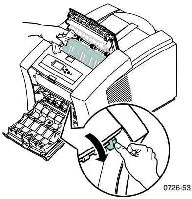 XEROX PHASER 8200 - Nettoyage des rouleaux de sortie papier - 1