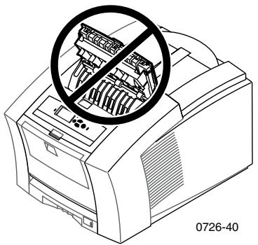 XEROX PHASER 8200 - Avertissement - 2
