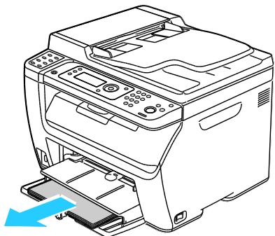 XEROX WORKCENTRE 6015 - Retirez le papier du bac. - 1