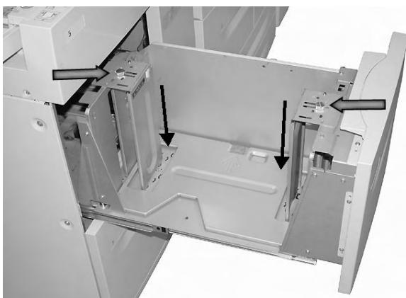 XEROX 4112 - Mise en place des supports dans les magasins 6 et 7 du module d'alimentation grande capacité (en option) - 5